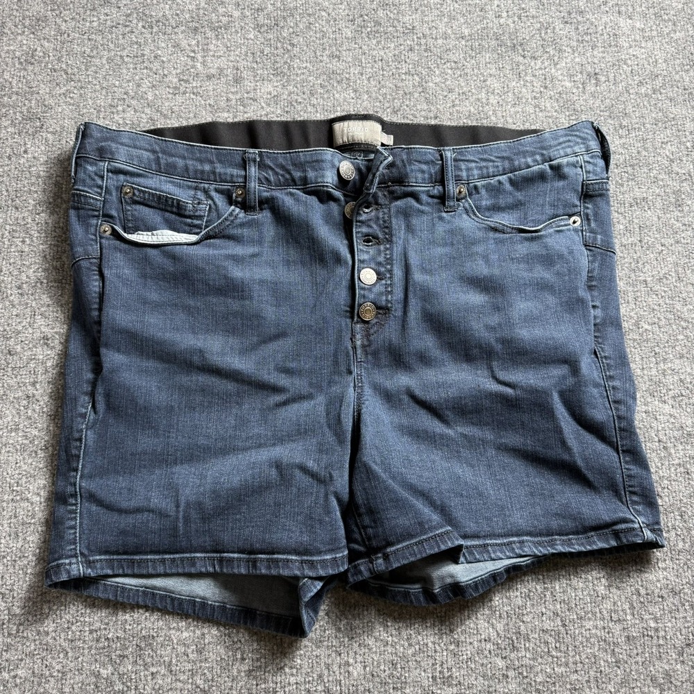 Torrid Denim Shorts Womens High Rise 5 Button Fly Stretch Blue Jean Shorts Sz 20